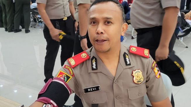 Pekan Kegiatan Bersama Juang, Serdik Revi Nurvelani Donor Darah