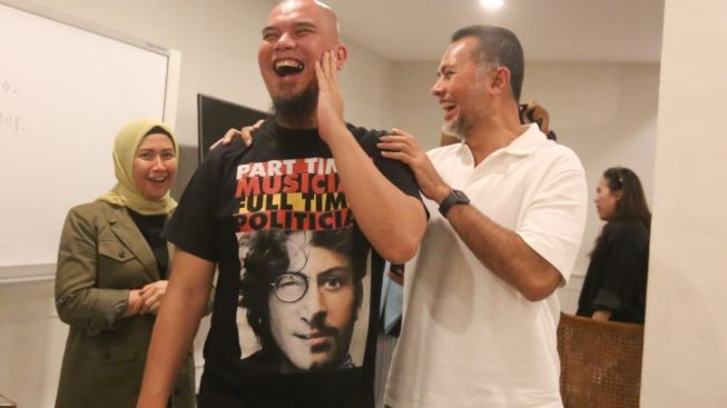 Wagub Ijeck Tantang Ahmad Dhani dan Ello Berpantun, Begini Hasilnya