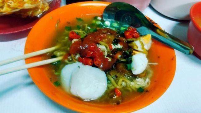 Mi Ayam Akong/Acim, Incaran Para Penikmat Wisata Kuliner di Medan