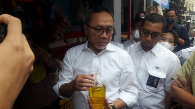 Mendag: Minyak Goreng Curah Turun Menjadi Rp14 Ribu, Tandan Buah Segar Naik Rp2 Ribu