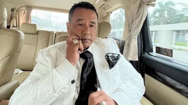 Hotman Paris Jadi Kuasa Hukum Teddy Minahasa, Netizen: Katanya Kalau Soal Narkoba Nggak Minat