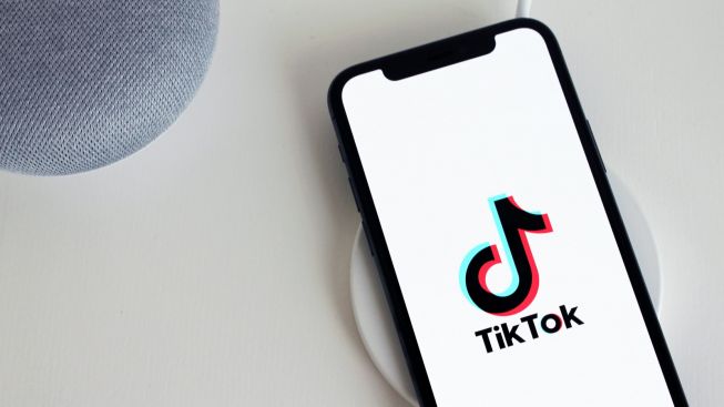 Mudah! Cara Mengaktifkan Dark Mode di TikTok