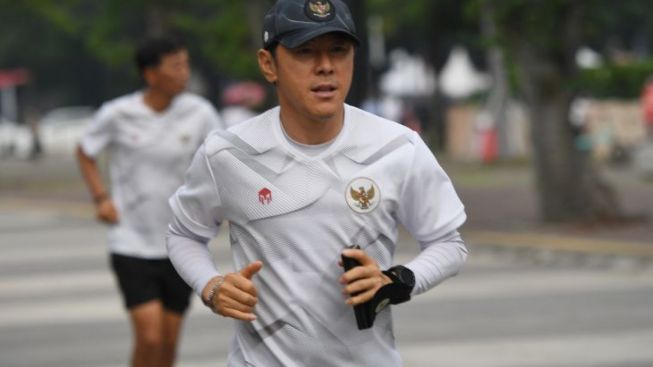 Viral Ramadhan Sananta Berdoa Lawan Argentina, Eh Dicuekin Shin Tae-yong