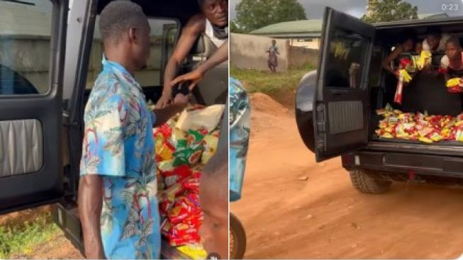 Seleb Nigeria Bagikan Indomie kepada Warga di Jalanan Pakai Mercy G Wagon