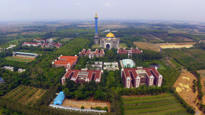 Fakta Menarik Tentang Pondok Pesantren Al Zaytun Indramayu Pesantren