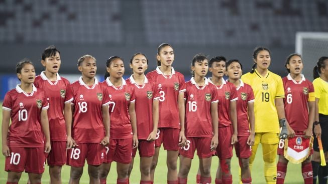 Pertandingan Baru 3 Menit, Kiper Timnas Putri Indonesia U-19 Dapat Kartu Merah