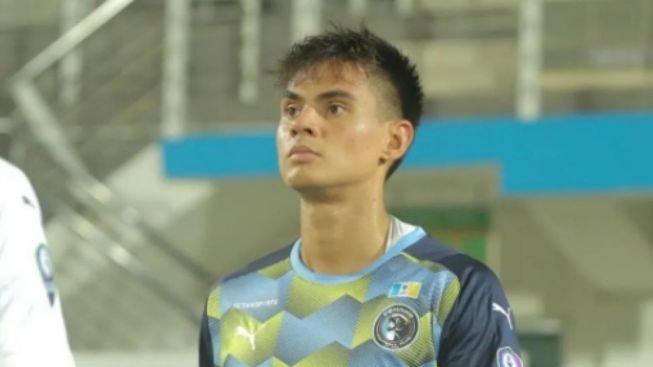 Belum Genap Tiga Bulan Merumput di Indonesia, Christian Rontini Mantap Ucapkan Dua Kalimat Syahadat