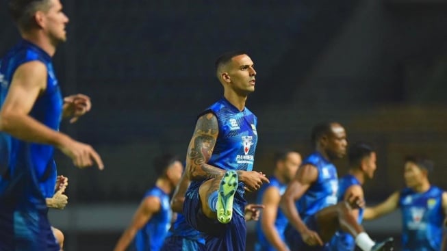 Usai Hadapi Bali United, Bek Persib Bandung Ini Malah Terancam Kena Skorsing!