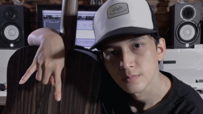 Profil dan Biodata Dimas Senopati, Penyanyi yang Mendadak Viral
