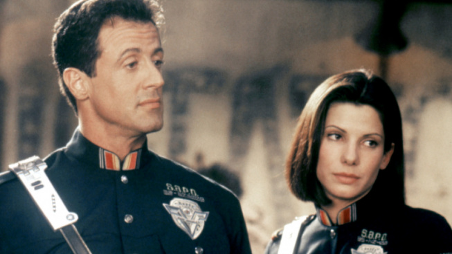 Sinopsis Demolition Man, Film Aksi Seru Sandra Bullock dan Sylvester Stallone