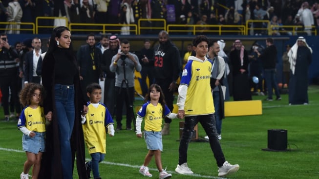 Resmi Dikontrak Al Nassr, Terbuka Kans Putra Cristiano Ronaldo Main Bersama sang Ayah