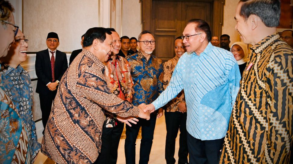 Jokowi Kenalkan Prabowo Ke PM Malaysia Anwar Ibrahim: 'Teman Baik Bapak'