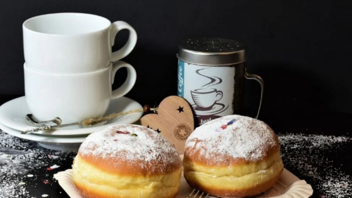 Ilustrasi donat dari nasi sisa. [Pixabay/@RitaE]