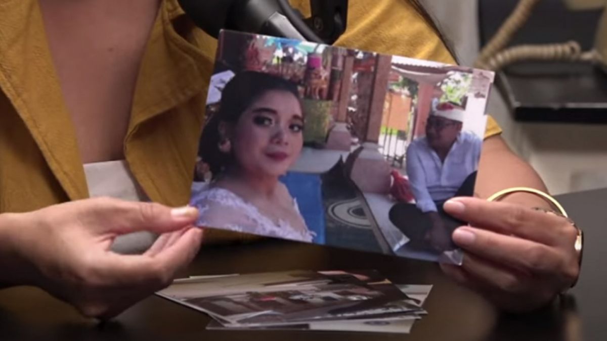 Foto prosesi pernikahan Ida Ayu Suryawati dengan Ida Bagus Putu Astina atau Gus BIWI di Gianyar, 1 Oktober 2019. [Youtube Case Closed]