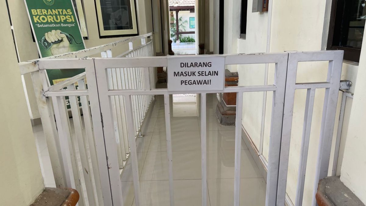 Pagar di Pengadilan Negeri Denpasar [Suara Denpasar]
