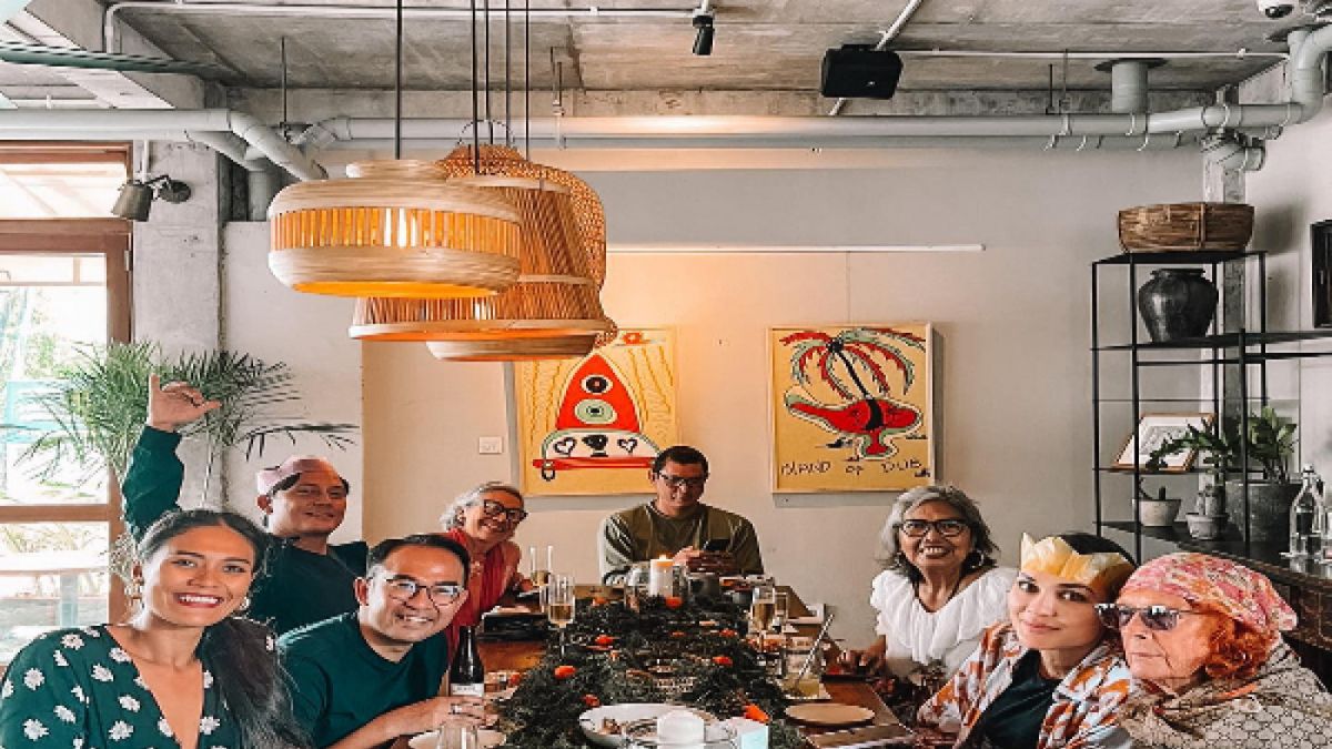 Kebersamaan Luna Maya dan keluarga [Instagram @lunamaya]