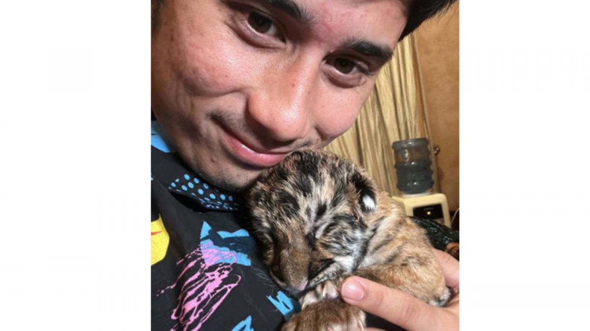 Alshad Ahmad bersama hewan peliharaan kesayangannya