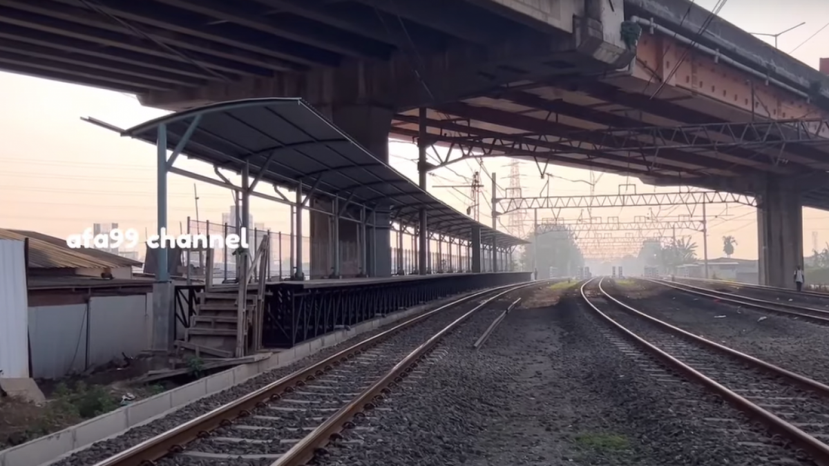Begini Penampakan Stasiun KRL Jakarta International Stadium yang Mangkrak, Beroperasi saat Piala Dunia U-17? [Youtube AFA99 Channel]