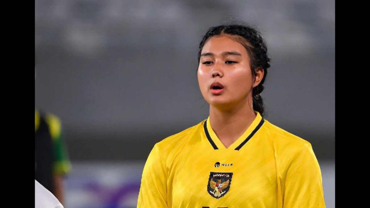 Potret Fani Supriyanto Nyanyi Lagu Indonesia Raya