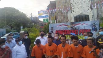 Lima Jambret Spesialis Wisman Dipamerkan di Monumen Bom Bali di Jalan Legian Kuta