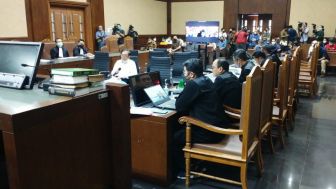 Surya Darmadi Sebut Angka Dakwaan Setengah Gila! Pusing, 23 Ribu Karyawan Tak Gajian