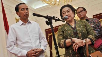 Ganjar Kembali ke Pangkuan Soekarnois? Dugaan Isi Pertemuan Jokowi & Megawati Saling Mengikat Janji di Batu Tulis