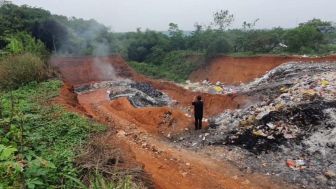 Kang Dedi Mulyadi Heran dengan Pemda Pimpinan Ambu Anne, Ada Galian Buang Limbah dan Sampah Ilegal