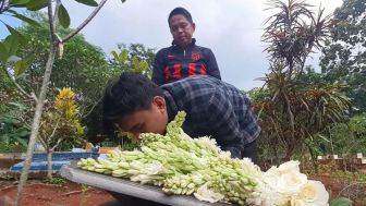 Kisah Pilu Maula Akbar dan Sri Mulyawati, Anak Istri Dedi Mulyadi yang Tak Pernah Terekspos Cerita Hidupnya!