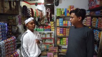 Penampilan Serupa, Maula Akbar Tak Sengaja Bertemu Fans Berat Kang Dedi Mulyadi, Gelang hingga Iket Sama