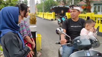 Kang Dedi Mulyadi Terkenang Teman SD yang Meninggal, Kehilangan Satu Orang yang Rajin Menolong