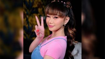 Tak Ada Permintaan Maaf dan Pengakuan Dosa, Denise Chariesta Nantang Artis-Artis Yang Lindungi RD Perang Terbuka!