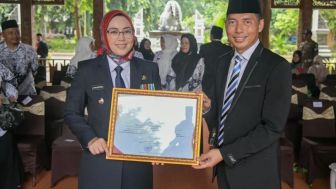 Rumah Tangga di Ujung Perceraian, Anne Ratna Malah Kembali Pamer Prestasi Terbaru, Begini...