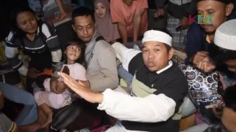 Diprotes Masalah Tenda Pengungsian, Kang Dedi Mulyadi Beri Respon Bikin Haru: Ya Kalau Gak Dikirim...