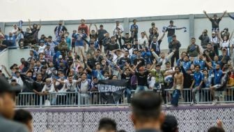 WTN Jadi Sasaran Amukan Fans PSIS, Hubungan Coach R dan DDJ Dipertanyakan Usai Tepikan Sesay