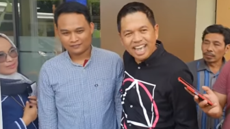 Sedih! Dedi Mulyadi Bandingkan Nasib Dirinya dengan Ryan Dono: Masuk ke Ruang Pengadilan Agama Itu Jauh Lebih Menyakitkan