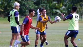 Modal Apik Persib Bandung dan Persebaya Surabaya Bersua di Liga 1, Luis Milla dan Aji Santoso Siapkan Hal Ini