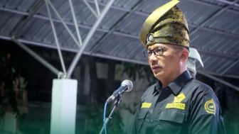 Mengaku Khilaf Korupsi, Bupati Meranti Muhammad Adil Minta Maaf