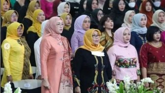 Anne Ratna Mustika Bicara Soal Peran Perempuan Rela Berkorban, Kang Dedi Muyadi Unggah 'Kembaran' Si Istri