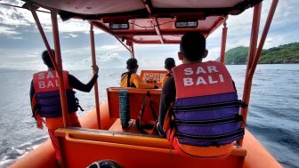 Tolong Dua Bule, Warga Malaysia Hilang Terseret Arus Diamond Beach, Nusa Penida
