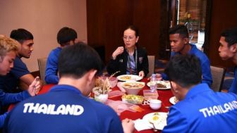 Unggah Kebersamaan dengan Timnas Thailand, Instagram Madam Pang Digeruduk Fans Timnas Indonesia