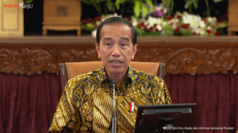 Jokowi Pasang Kuda-kuda Gaet Pendukung, Setuju Jabatan Kades Sembilan Tahun