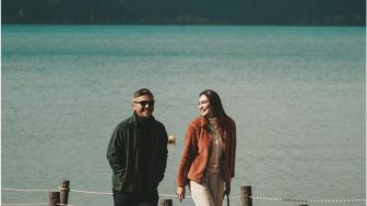 Luna Maya dan Gading Marten Liburan Bareng, Potret Mesra Jadi Sorotan, Diam-diam Sudah Resmi Menikah?