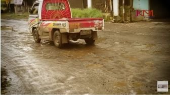 Keras, Kang Dedi Mulyadi Sebut Jalan Provinsi Kayak Kubangan, 'Jelek Banget'