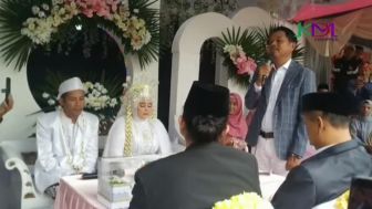 Jadi 'Urang' Sunda Tulen, Dedi Mulyadi Mantun di Acara Teh Elis Lestarikan Budaya Leluhur