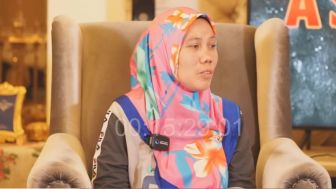 Digrebek Saat Tak Berpakaian, Ibu Norma Risma Bantah Berhubungan Badan: Saya Kalau Sholat Berbuka Busana