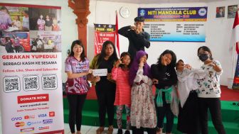 Yayasan Yupeduli Serahkan Bantuan Sosial Kepada Anak-anak di Sekolah Niti Mandala Club