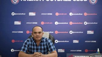 Dapat Perawatan, Begini Kondisi Terkini Adilson Maringa dan Official Arema FC Pasca Pelemparan Batu