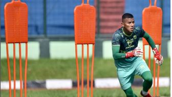 Kiper Baru Persib Bandung Datang, Teja Paku Alam Menghilang di Latihan Persib Bandung