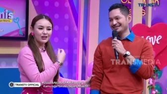 Ciee! Evan Sanders Ungkapkan Pesan Romantis kepada Amanda Manopo di Hari Valentine