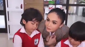 Tak Hanya Bergelar Diva, Yuni Shara Juga Ternyata Berhati Mulia, Ini Buktinya!